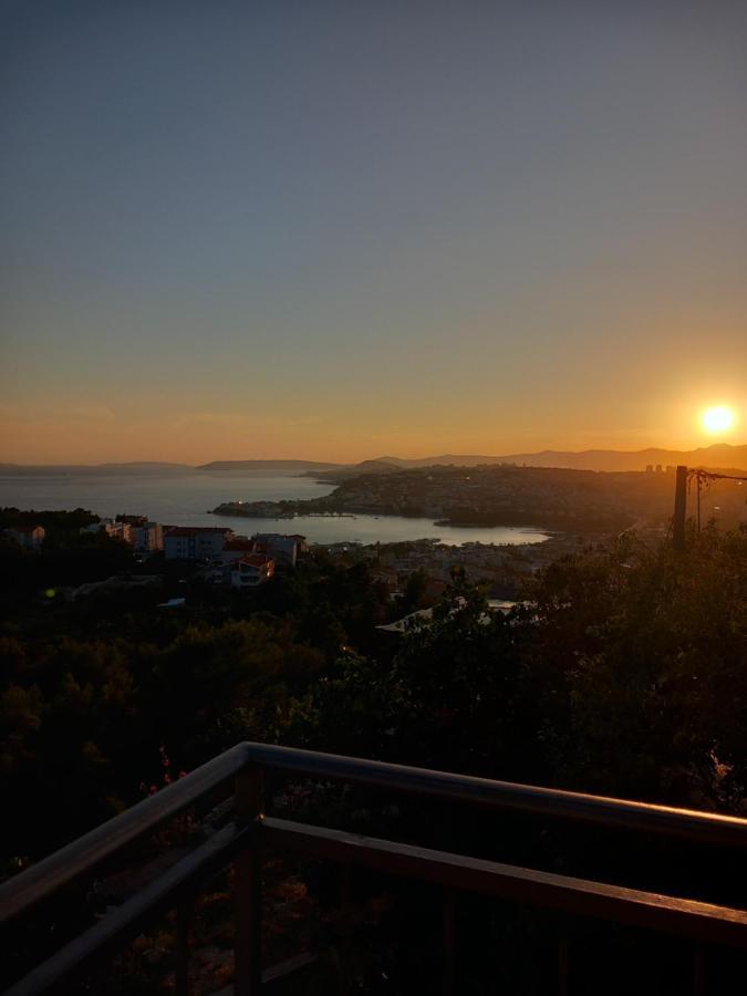 Sea View Apartments โปดสตรานา ภายนอก รูปภาพ