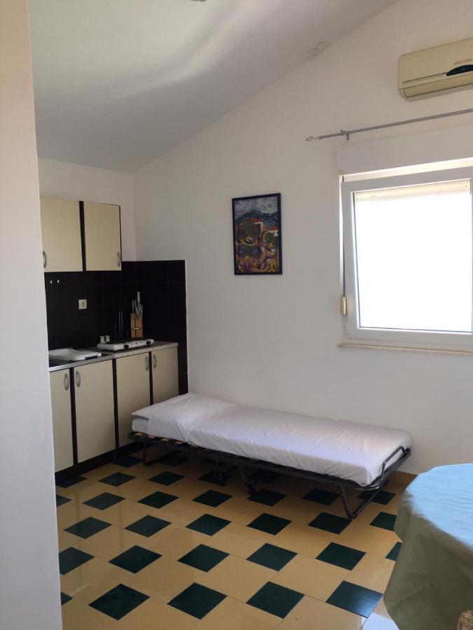 Sea View Apartments โปดสตรานา ภายนอก รูปภาพ